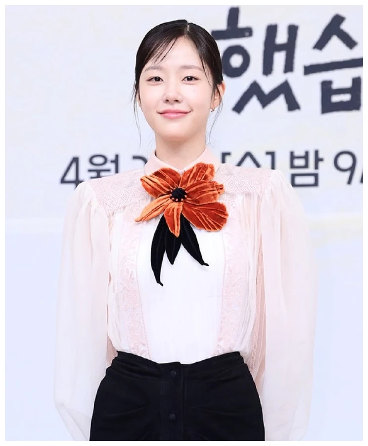 임수정 클래식 무드 클로즈업