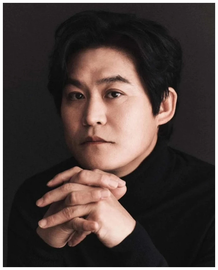 김성균